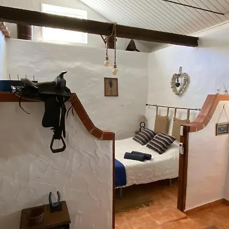 Casinha Da Lareira - Quintinha Dos Cavalos- Chalet Arruda dos Vinhos